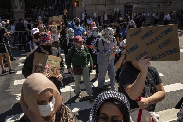 As Columbia resumes classes, student activists vow to carry on with protests against Israel