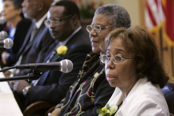 Little Rock Nine member Thelma Mothershed Wair helped integrate Arkansas school. She has died at 83